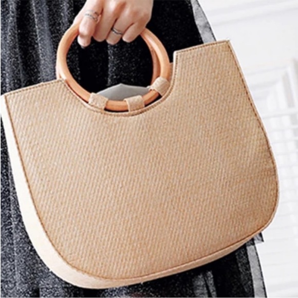 Summer straw bag with wooden handle | New - Picture 3 of 9